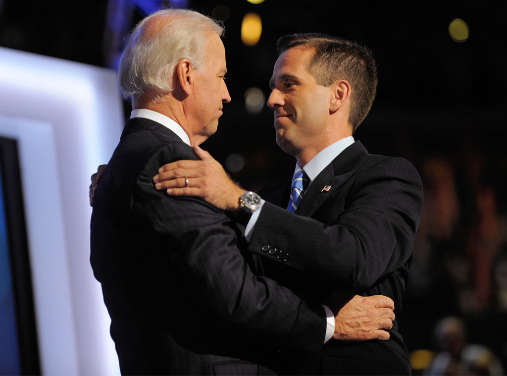 Coldplay S Chris Martin Honors Beau Biden At Emotional Funeral E Online Uk